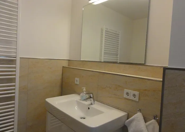 شقة 3 Haus Meeresblick Mit Meerblick A005 Mit Suedterrasse Und Strandkorb بابي